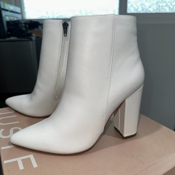 NWT - JustFAb Rosamund Block Heeled Bootie - Picture 2 of 5